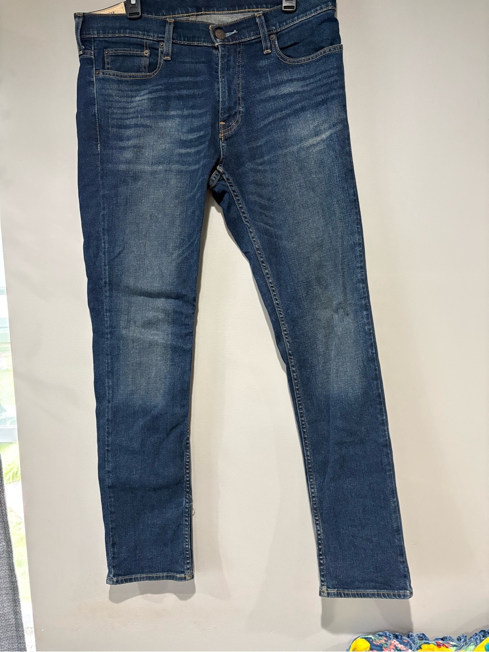 Hollister Men’s Dark Wash Skinny Jeans 33x32